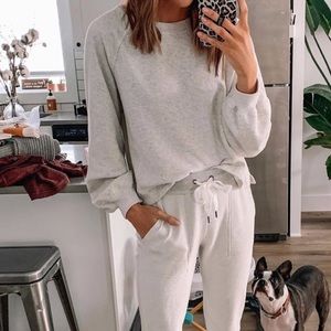 Puff Sleeve Sweatshirt 